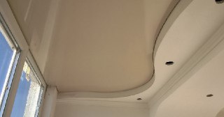 Натяжной потолок на балкон Кондопога, цена 6262 руб.