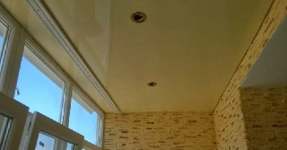 Натяжной потолок на балкон Кондопога, цена 6262 руб.